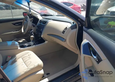 2013 Nissan Altima 2.5 S z USA, uszkodzony, nr VIN 1N4AL3AP3DN534861